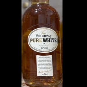 Hennessy Pure White (1) Brand new